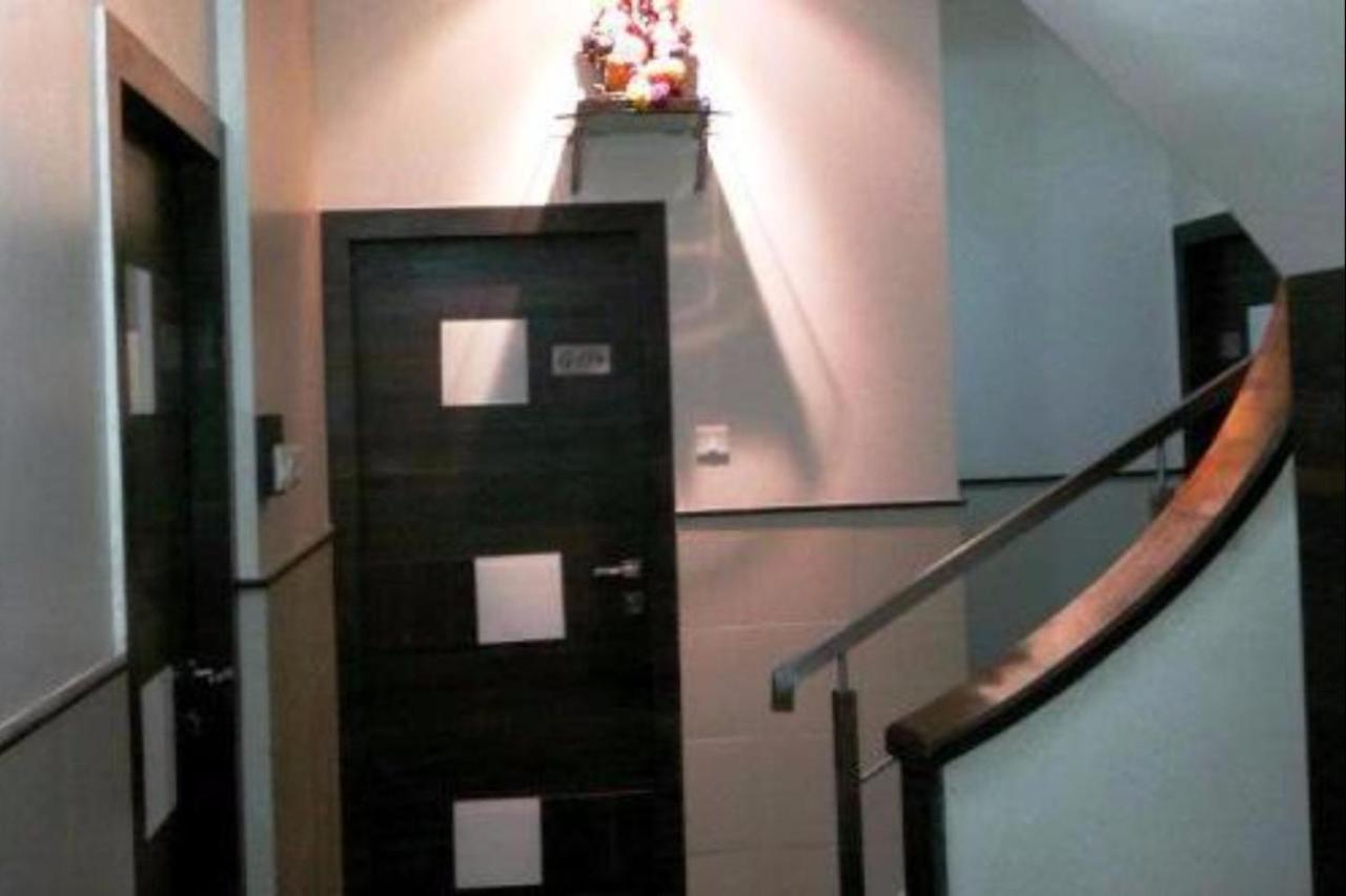 Hotel Sharda Mumbai Exterior photo